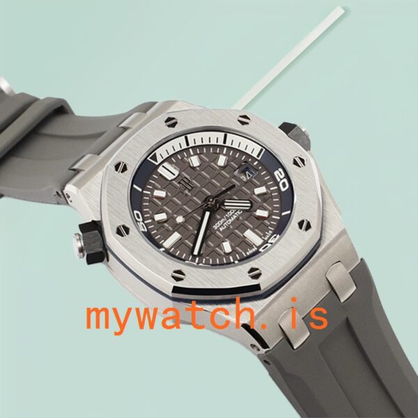 Audemars Piguet Royal Oak Offshore 15720ST.OO.A009CA.01 42mm Men's Rubber Band - Image 3