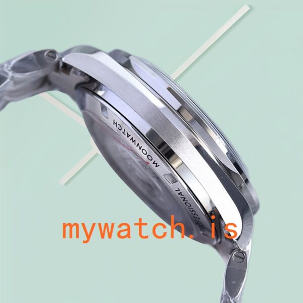 Omega Speedmaster 311.33.40.30.02.001 40mm Men White Dial - Image 3